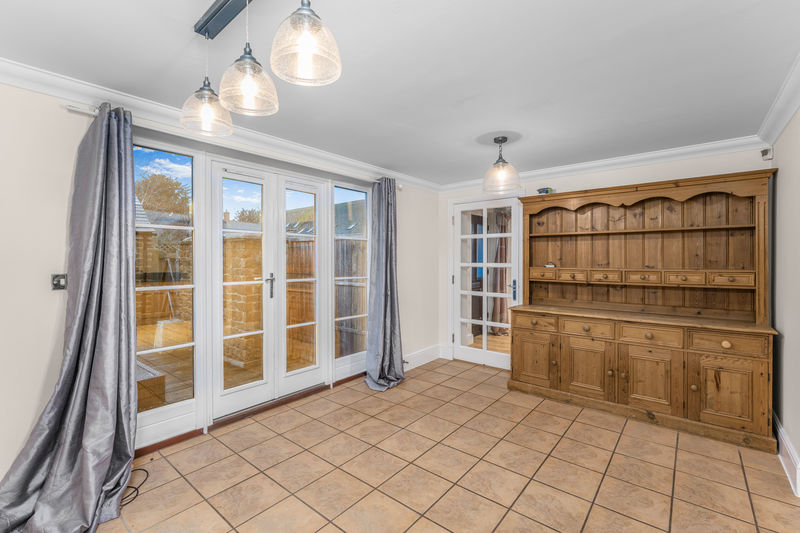 Sydenham Close Adderbury